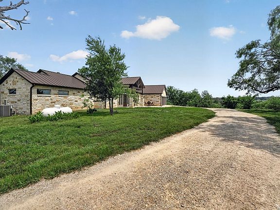 5th image of 113 Jayhawk Ct