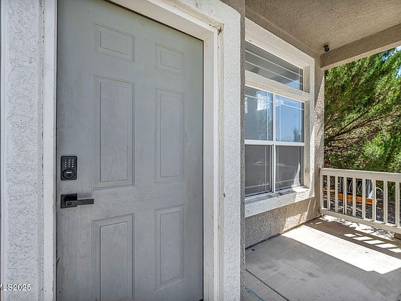 5th image of 1048 Brierwood Ln