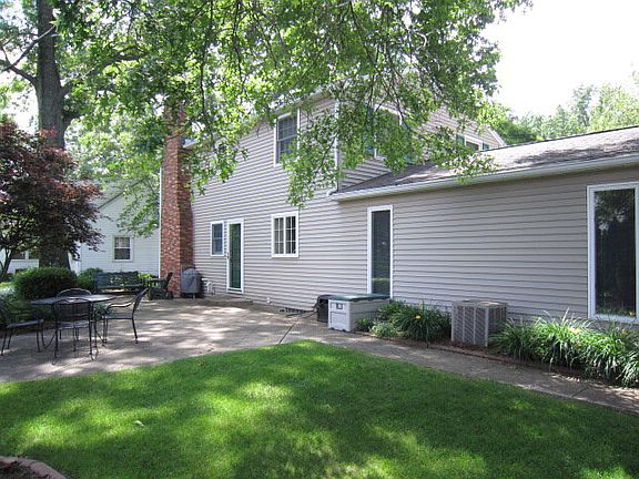 2nd image of 1552 Edgewood Dr