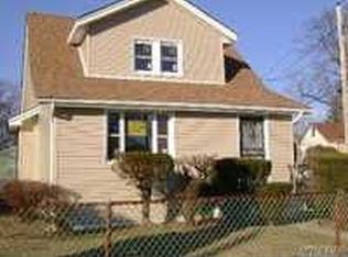 133 Lakewood Ave, Roosevelt, NY 11575