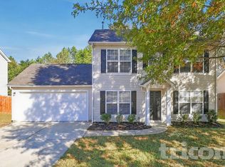 8722 Rozumny Dr, Charlotte, NC 28216