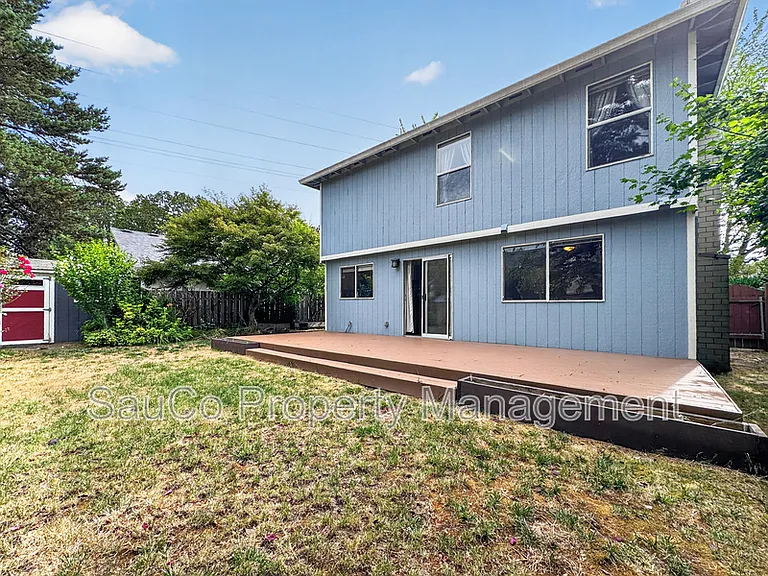 969 SW 177th Ter — Photo 22