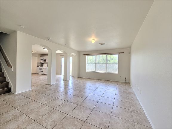 living room_07082022