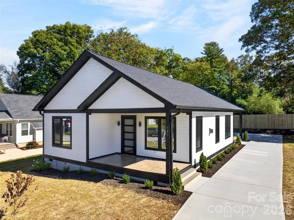 305 Chadwick Ave, Hendersonville, NC 28792