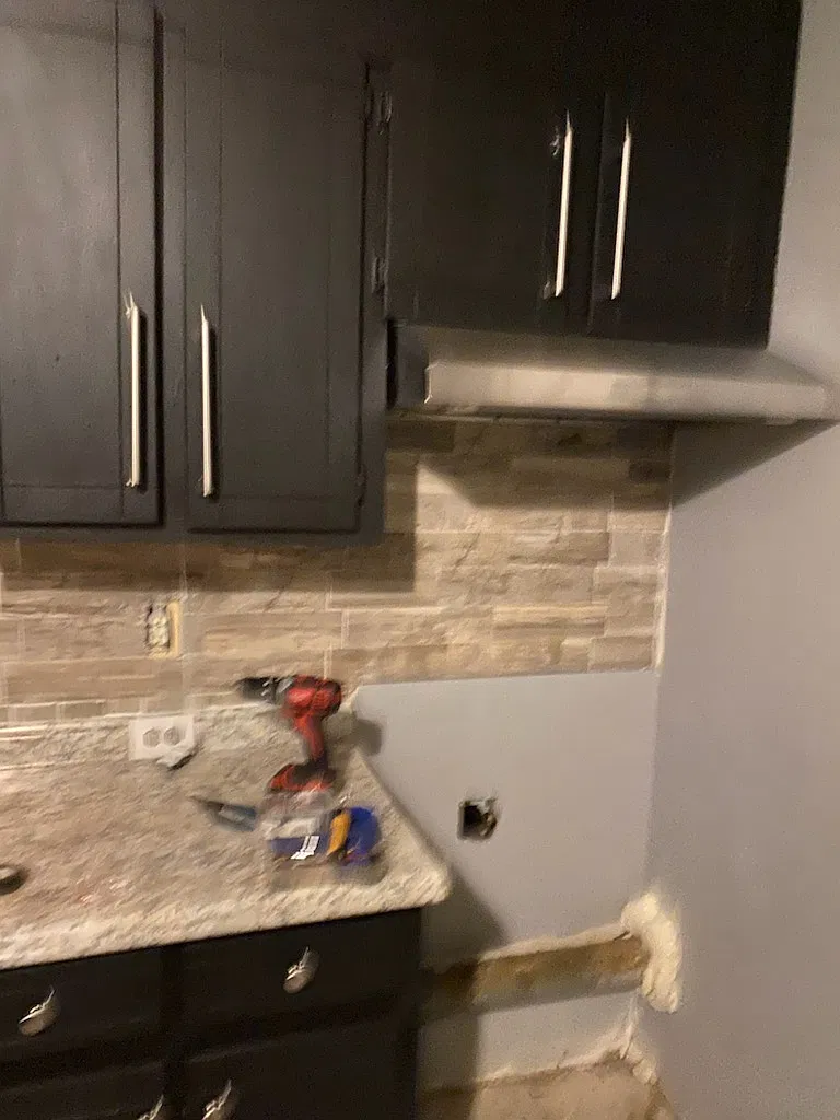 2 bed, 950 sqft, $1,100 — Photo 3