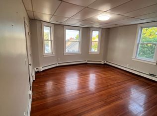 138 Sandringham Ave #3, Providence, RI 02908