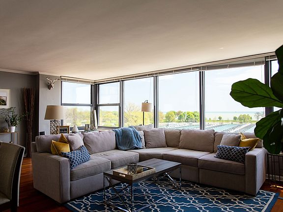5th image of 3430 N Lake Shore Dr #7H