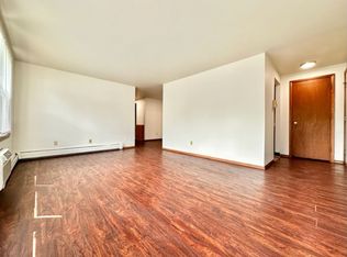 1012 Lime Kiln Rd APT 6, Green Bay, WI 54302