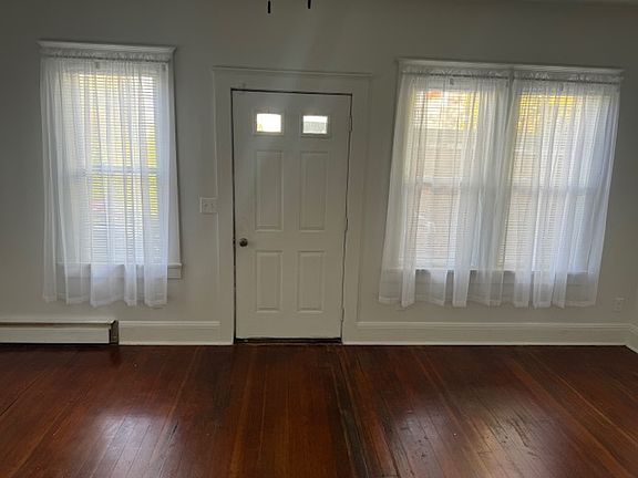 Living Room/ Front door Entrance