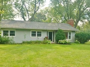 870 Escarpment Dr, Lewiston, NY 14092