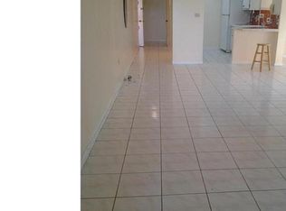 19000 NE 3rd Ct APT 401, Miami, FL 33179