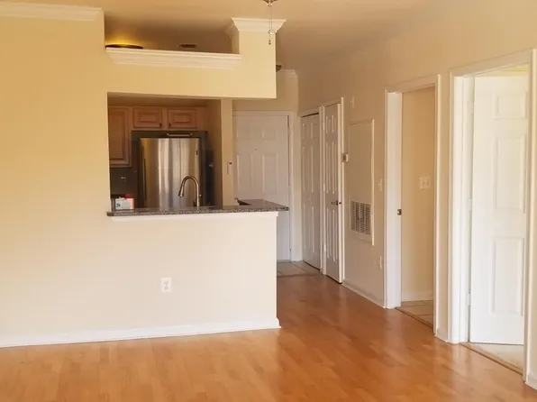 4561 Strutfield La, Alexandria, VA 22311