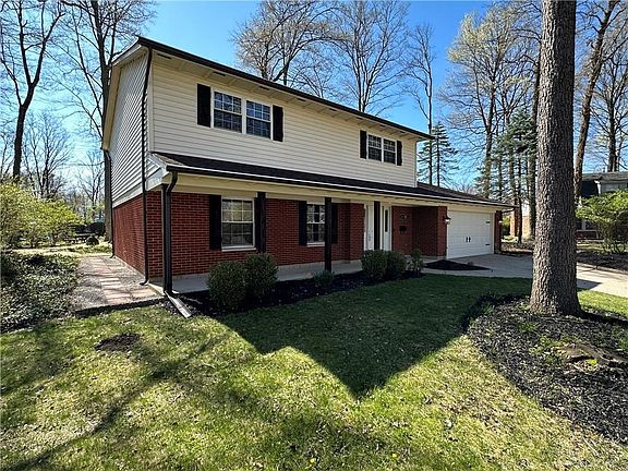 3rd image of 2525 Timber Oak Cir