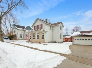 127 S Highland St, Hustisford, WI 53034