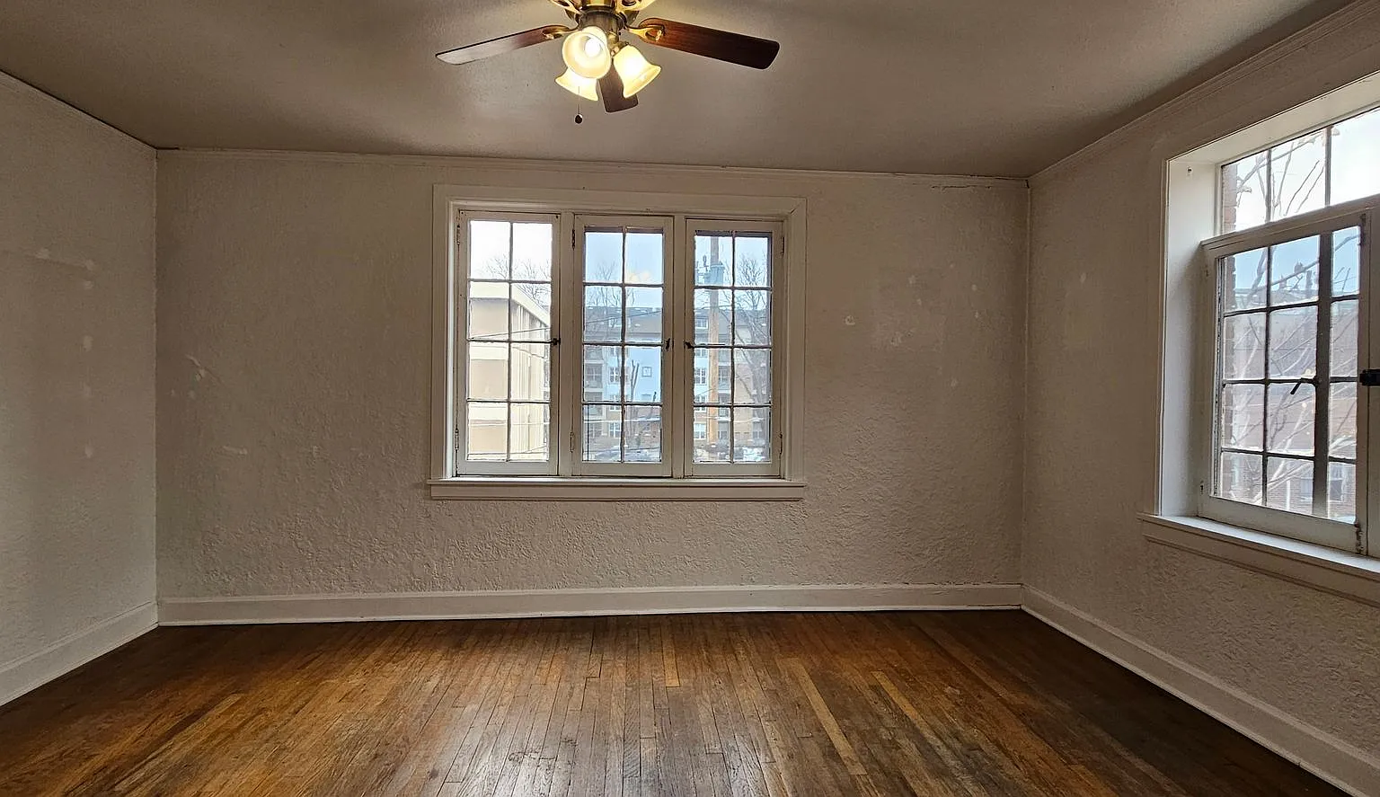 Location Location Location! City Park Living — Photo 1