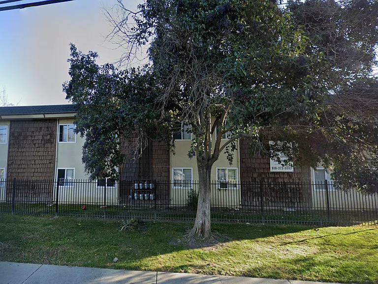 815 Bryte Ave — Photo 6