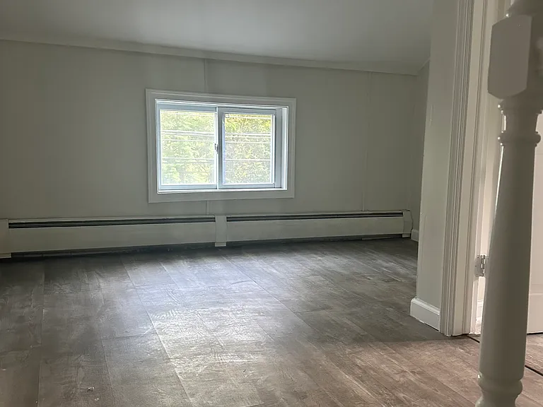 109 Main St — Photo 6