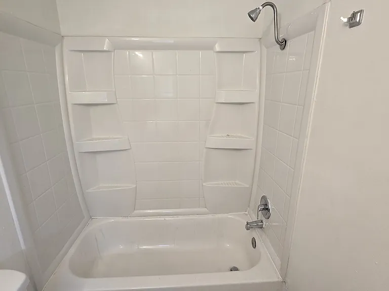 2614 Monterey St #5 — Photo 9