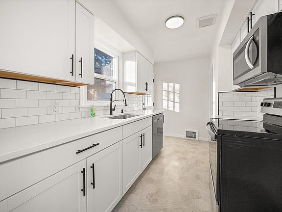 4th image of 1711 N Lacey St