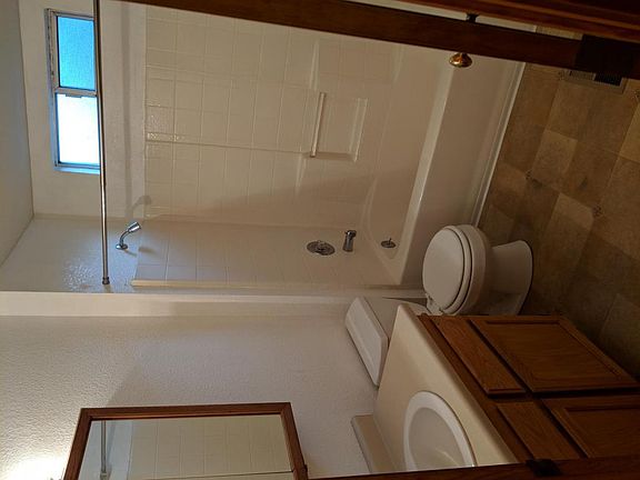 5th image of 2165 Chad Ln