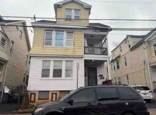 281-283 Clinton Pl, Newark, NJ 07112