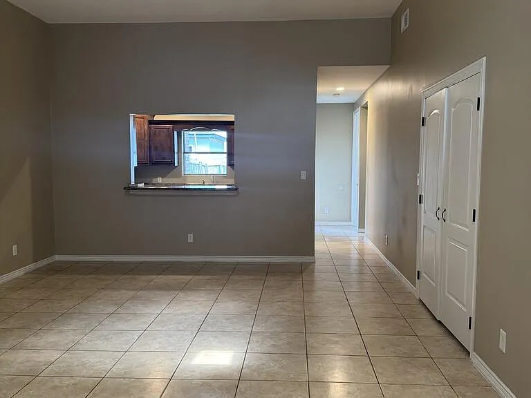 6713 Garden Woods Ave #B — Photo 5