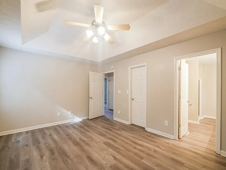 124 S Winds Dr — Photo 11