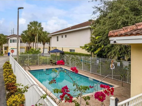 5122 NW 30th Ln, Fort Lauderdale, FL 33309