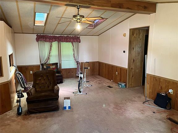 2nd image of 120 Murrayhill Ave