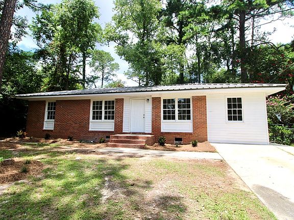 2nd image of 1844 Claudia Cir