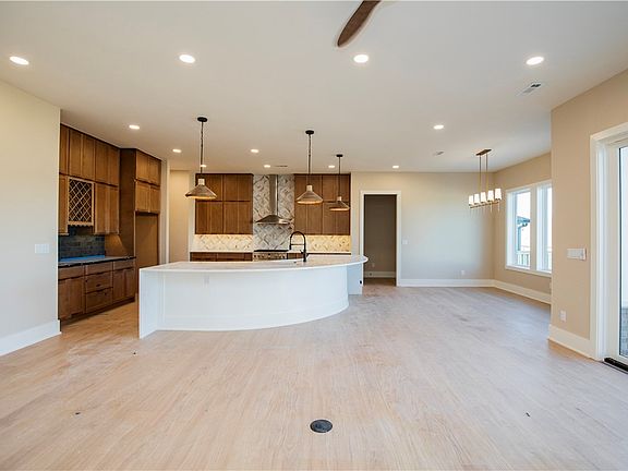 5th image of 3900 SW Limelight Ln