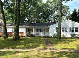 712 Cottonwood Dr, Severna Park, MD 21146