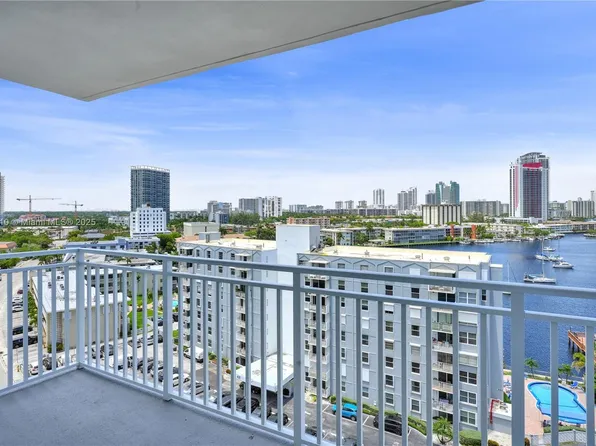 427 Golden Isles Dr APT 11H, Hallandale Beach, FL 33009