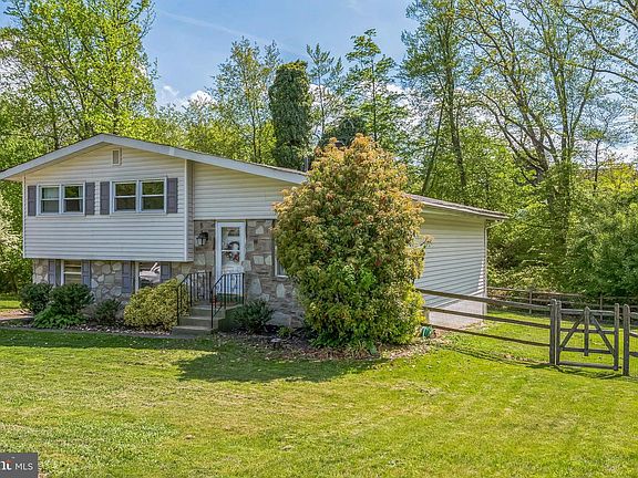 2nd image of 28 Pennlyn Rd