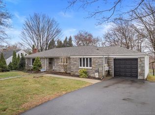 812 Ridge Rd, Hamden, CT 06517