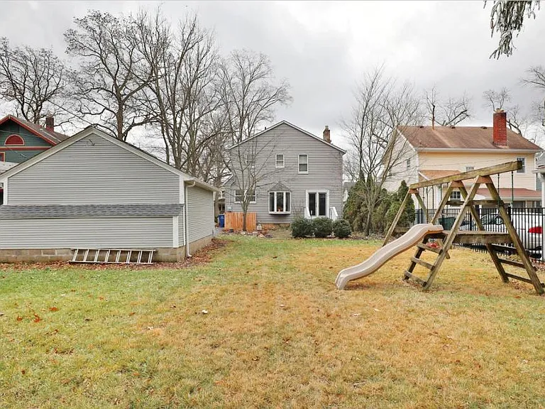 480 Brevoort Rd — Photo 30