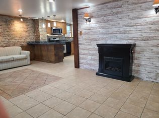 2476 N Clybourn Ave APT 1, Chicago, IL 60614