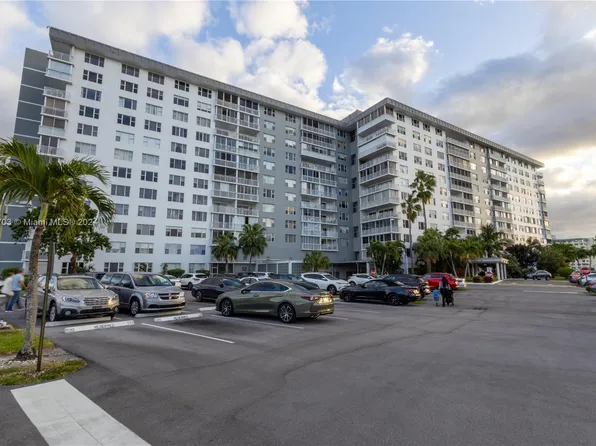 3800 Hillcrest Dr APT 310, Hollywood, FL 33021