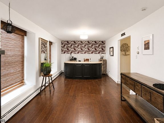 4th image of 4 Davenport Rd