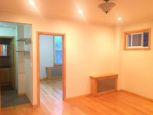 Rented by Capri Jet Realty Corp | media 25