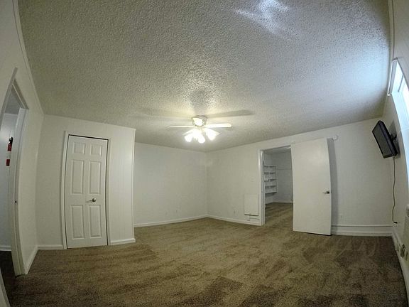 4th image of 421 N Academy St