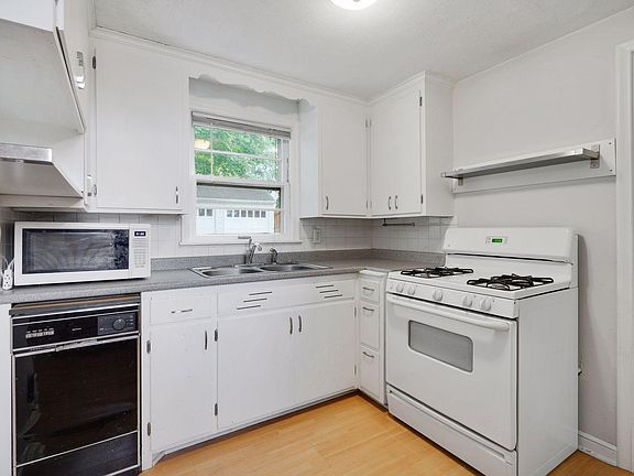 4th image of 3613/3617 W 54th St