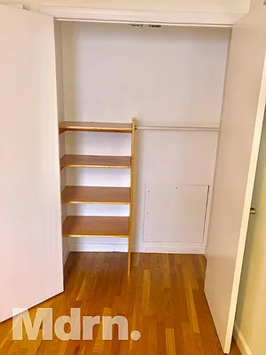 Rented by Mdrn Residential | media 7