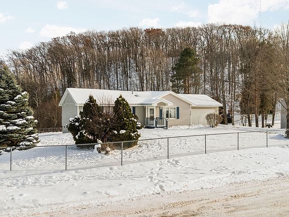 3rd image of 13781 S Bayview Dr