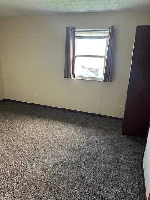 2 bed, 900 sqft, $875 — Photo 2