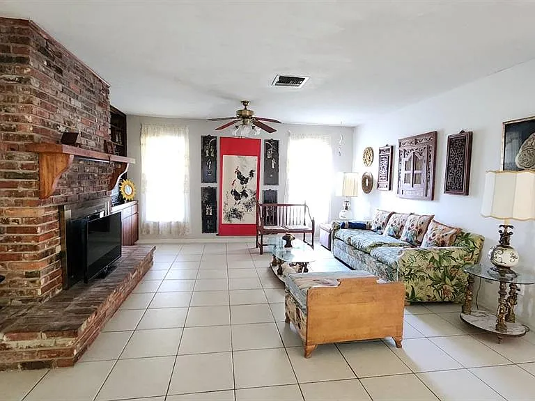 2405 Neptune Rd — Photo 16
