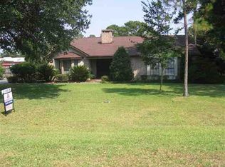 3509 Seattle St, Nederland, TX 77627