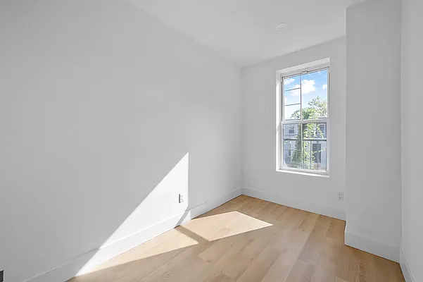 Rented by Ankor Management BH LLC | media 7