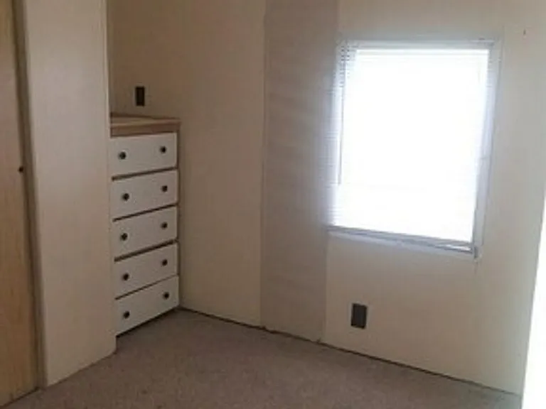1505 Goodyear Ave #6 — Photo 4