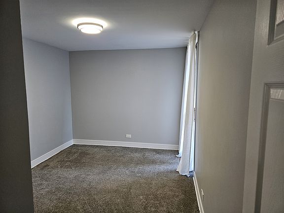 3rd image of 5600 Hillcrest Ln